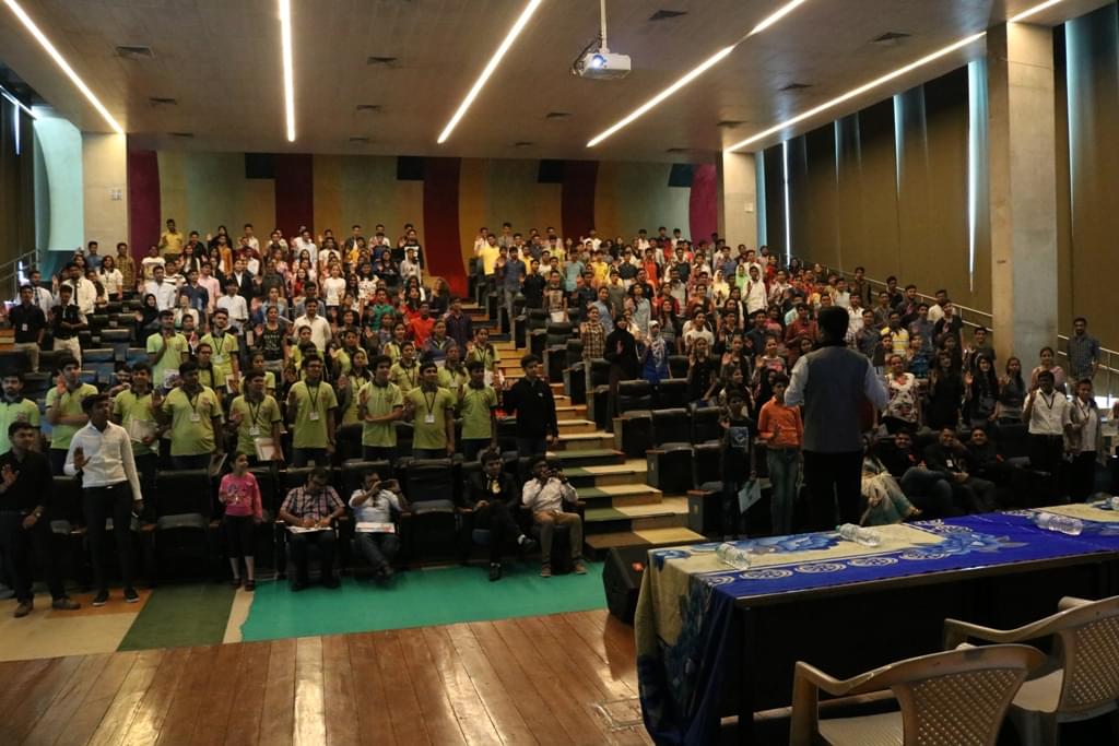 Bhagwan Mahavir College of Commerce and Management Studies Surat Activities photo 3