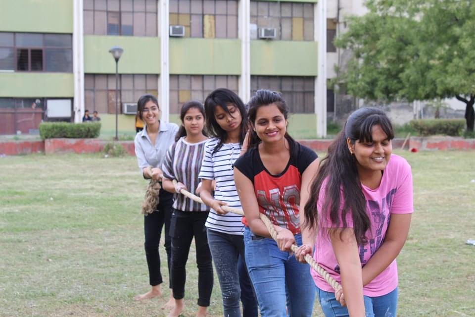 Skyline Institute of Engineering and Technology Greater Noida College Function photo 1