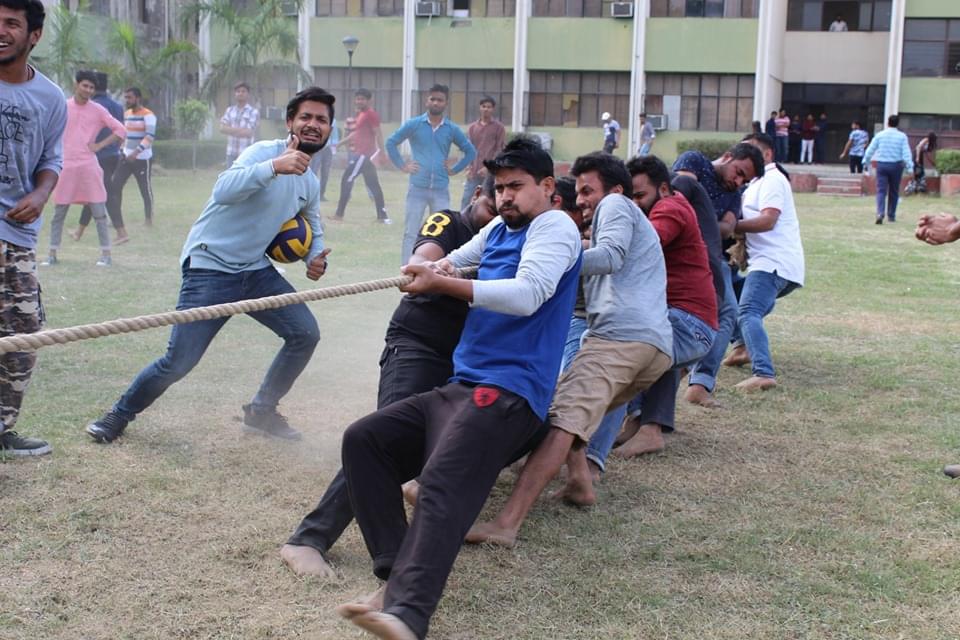 Skyline Institute of Engineering and Technology Greater Noida College Function photo 3