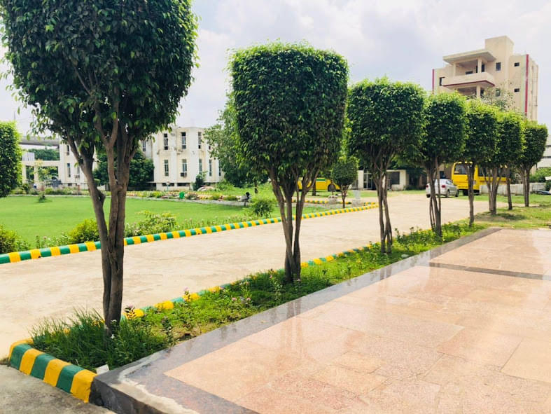 NIMT Greater Noida Academic Building photo 7