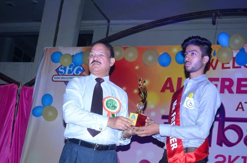 Lucknow Institute of Pharmacy Events photo 8
