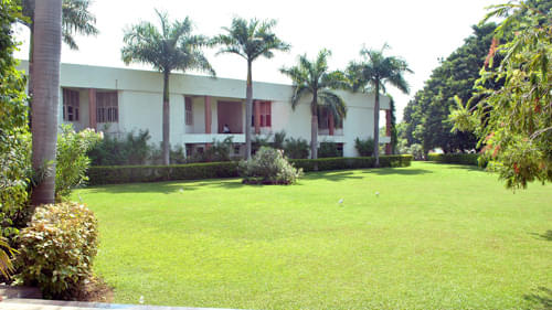Faculty of Management and Information Sciences, Dharmsinh Desai University Nadiad Campus photo 4