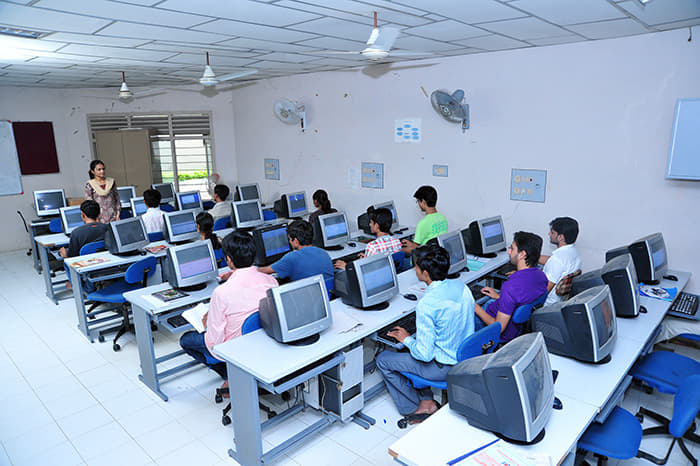 Faculty of Pharmacy, Dharmsinh Desai University Nadiad Campus & Facilities photo 2