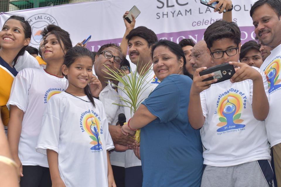 Shyam Lal College International Yoga Day photo 2