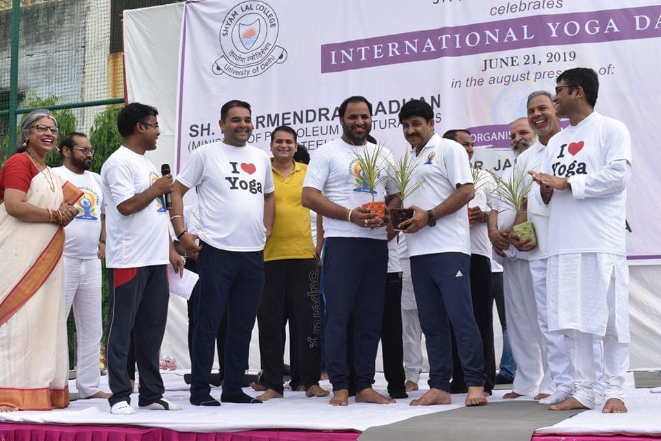 Shyam Lal College International Yoga Day photo 4
