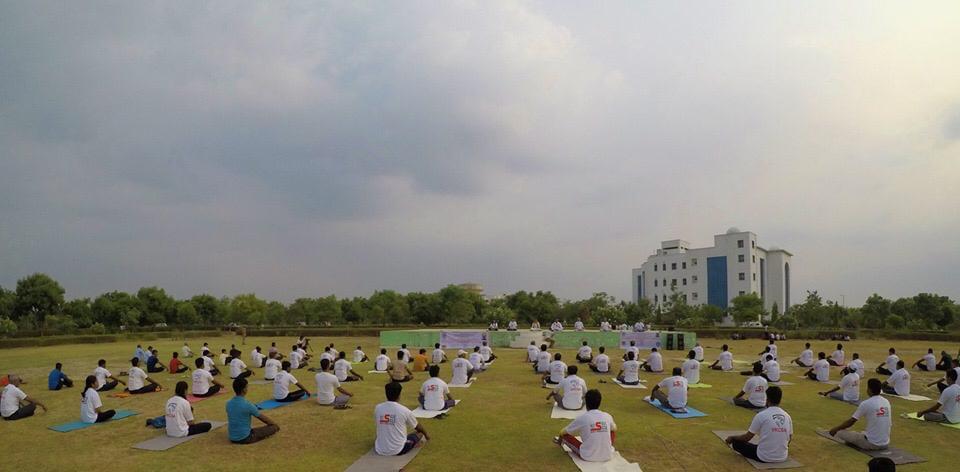 University Institute of Engineering and Technology Lucknow International Yoga Day photo 5