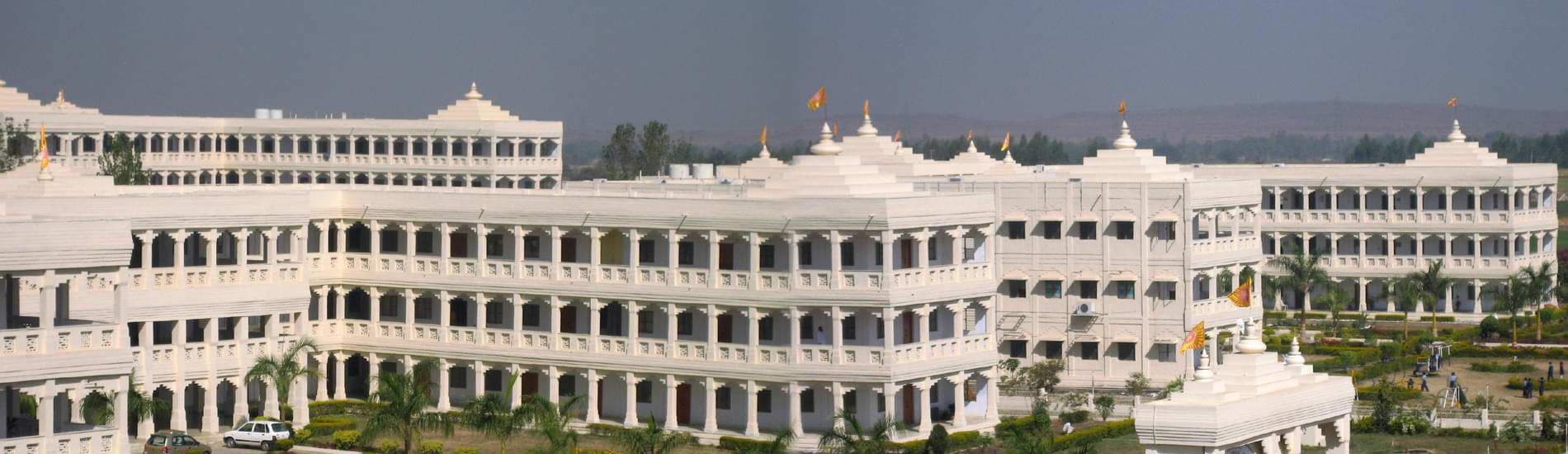 DDE MMYVV Academic Building photo 3