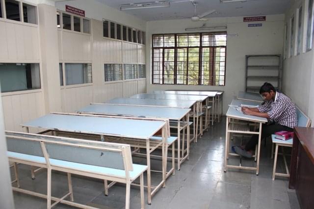 Marathwada Mitramandal's College of Commerce Pune hostel photo 10