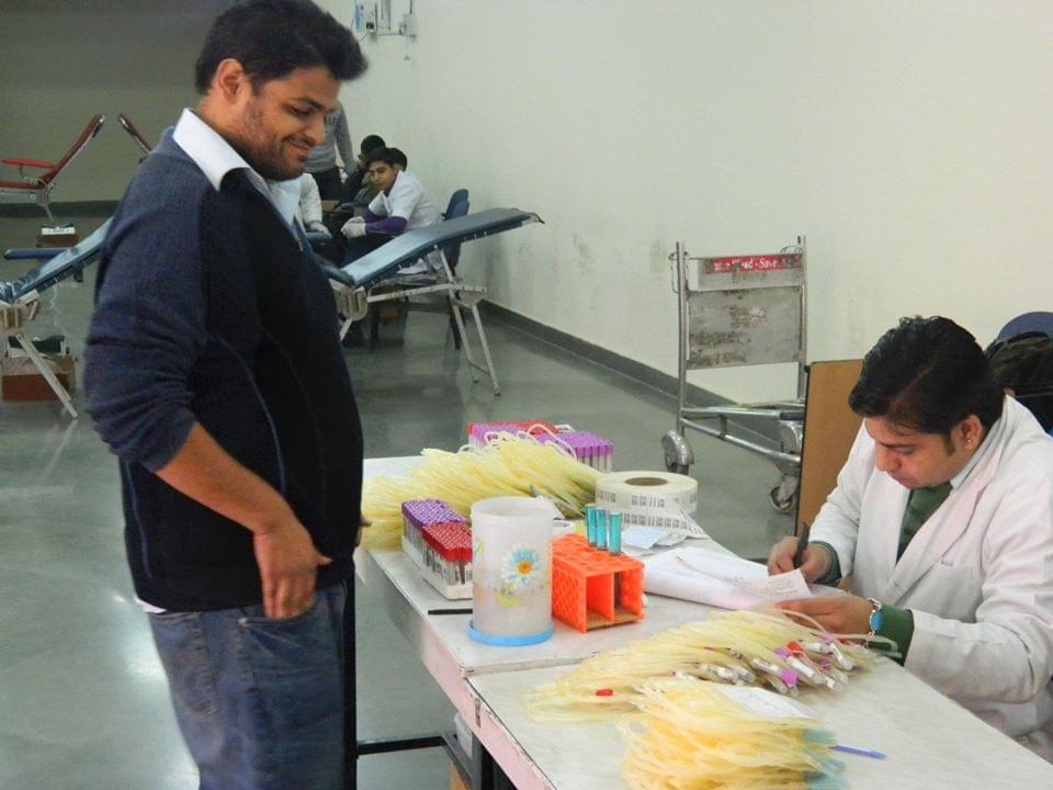 IMT Ghaziabad Blood Donation Camp photo 4
