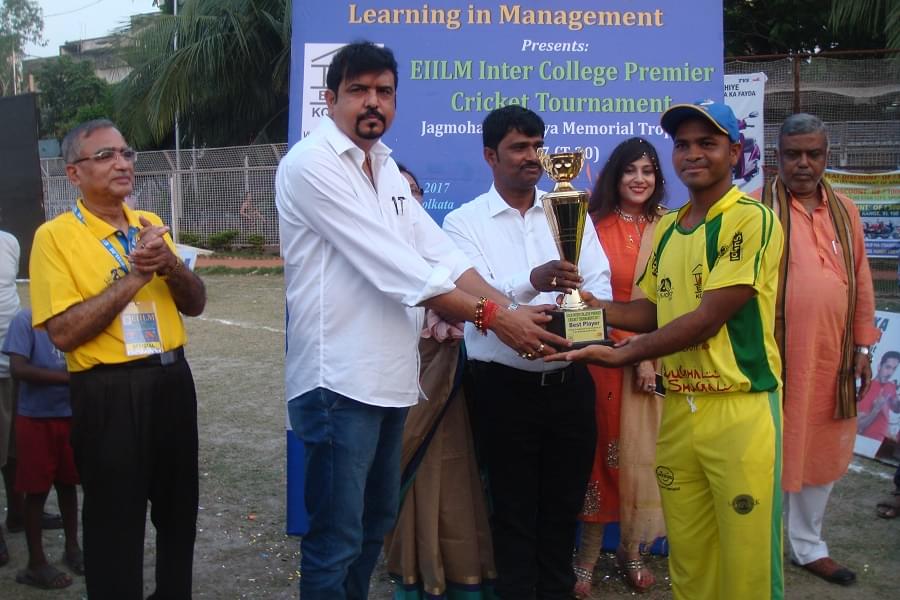 EIILM Kolkata Prize Distribution photo 4