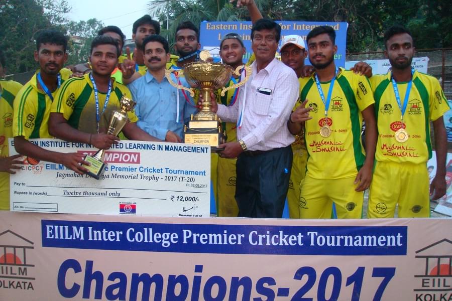 EIILM Kolkata Prize Distribution photo 5