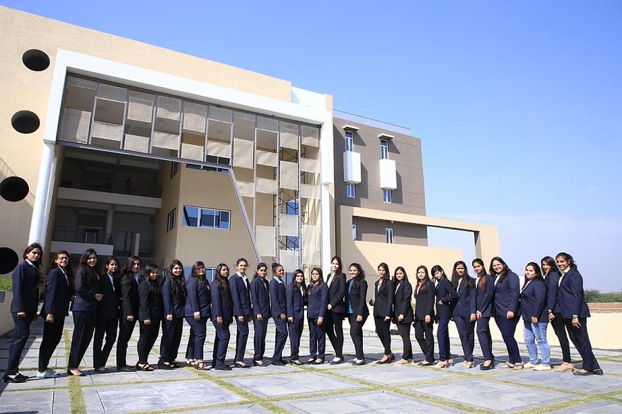 Narayana Business School Ahmedabad Student Group Photos photo 2