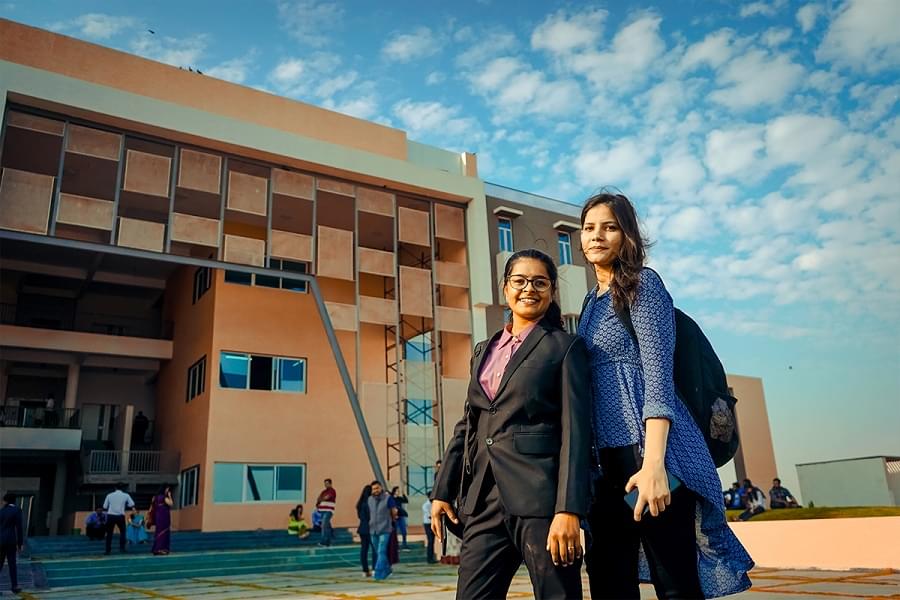 Narayana Business School Ahmedabad Student Group Photos photo 11