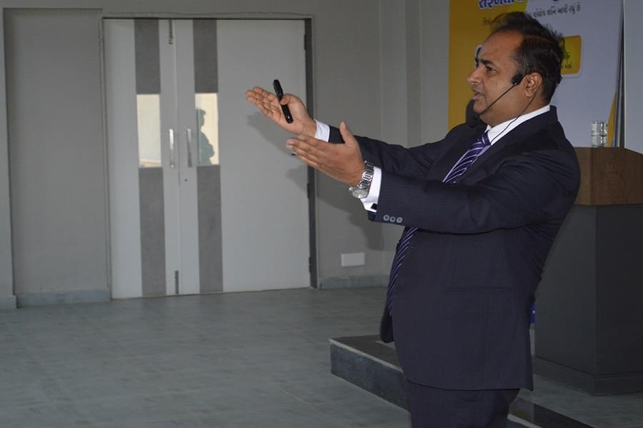 Narayana Business School Ahmedabad Divya Bhaskar photo 4