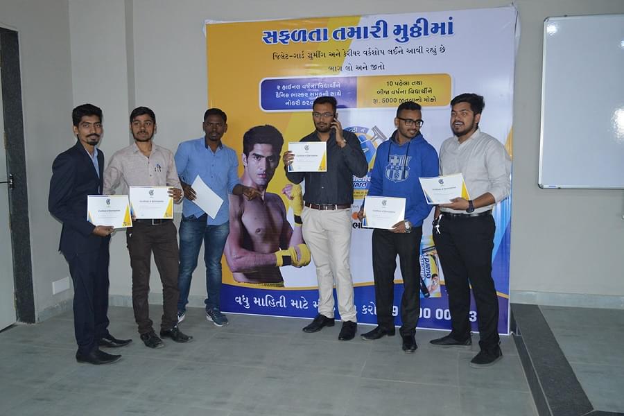 Narayana Business School Ahmedabad Divya Bhaskar photo 7