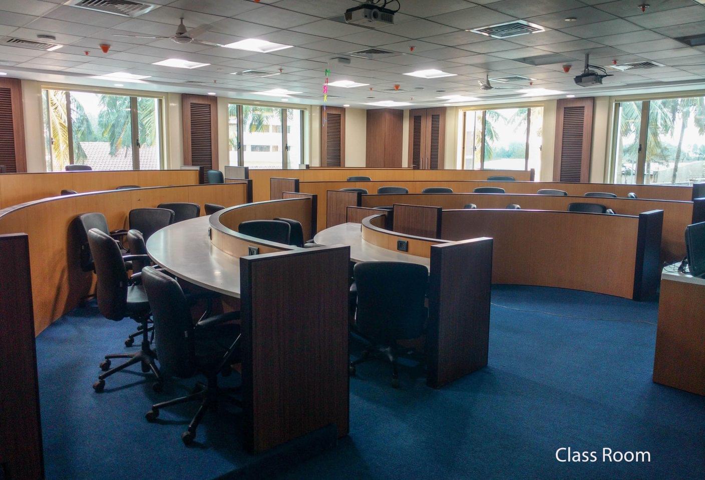 School of Commerce, NMIMS University Bangalore Campus Tour photo 3