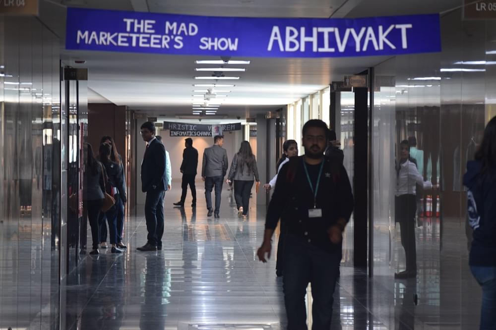 School of Commerce, NMIMS University Bangalore Nityaksh Cultural And Management Fest photo 3