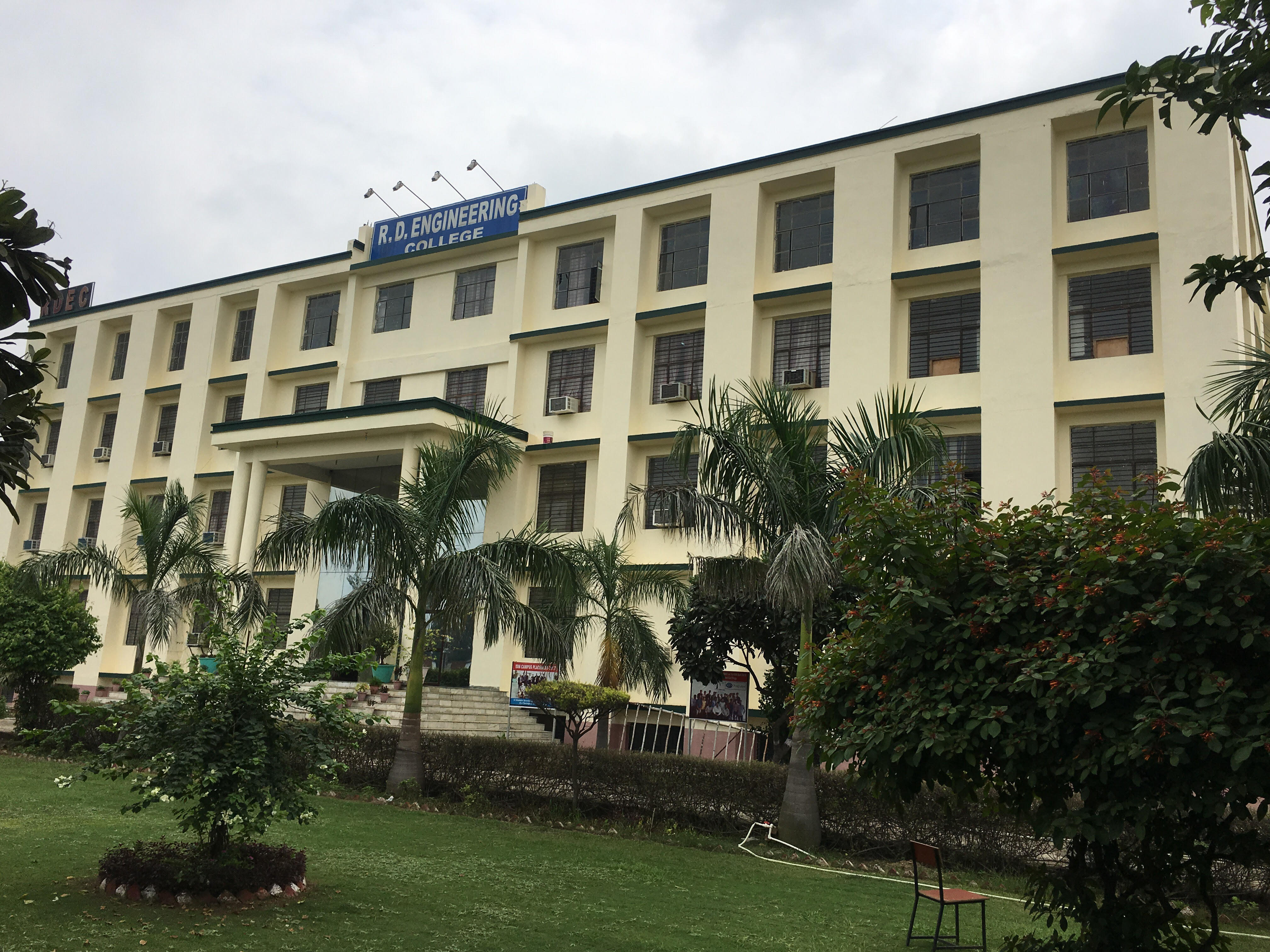 RD Engineering College Ghaziabad Infrastructure photo 3
