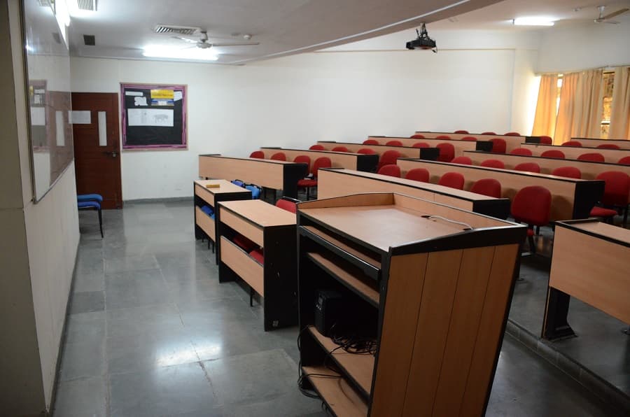 CII School of Logistics, Amity University Noida Building photo 4
