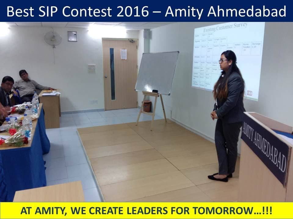 Amity Global Business School Ahmedabad Classroom photo 3