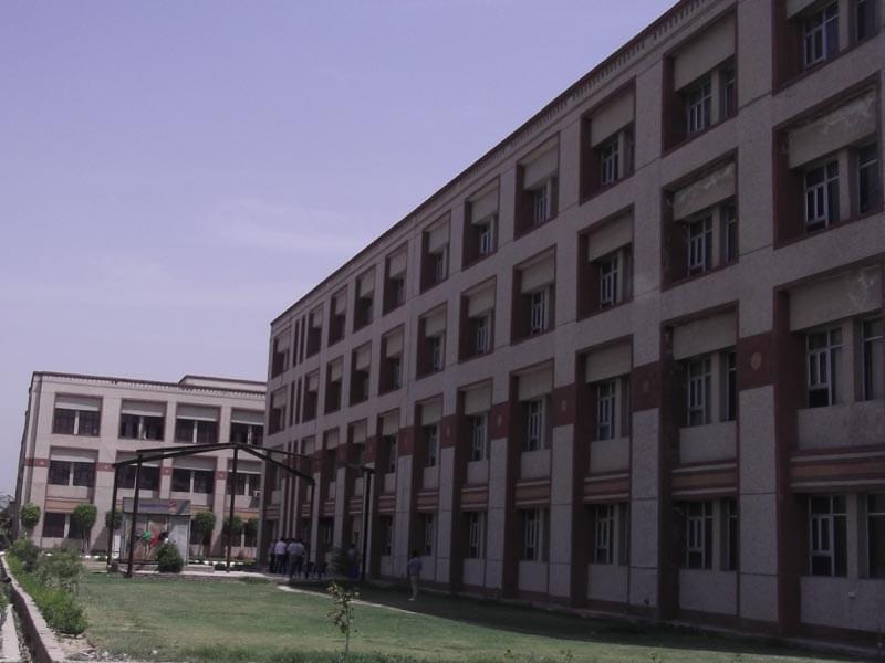 Greater Noida Institute of Technology (Engineering Institute) Campus photo 3