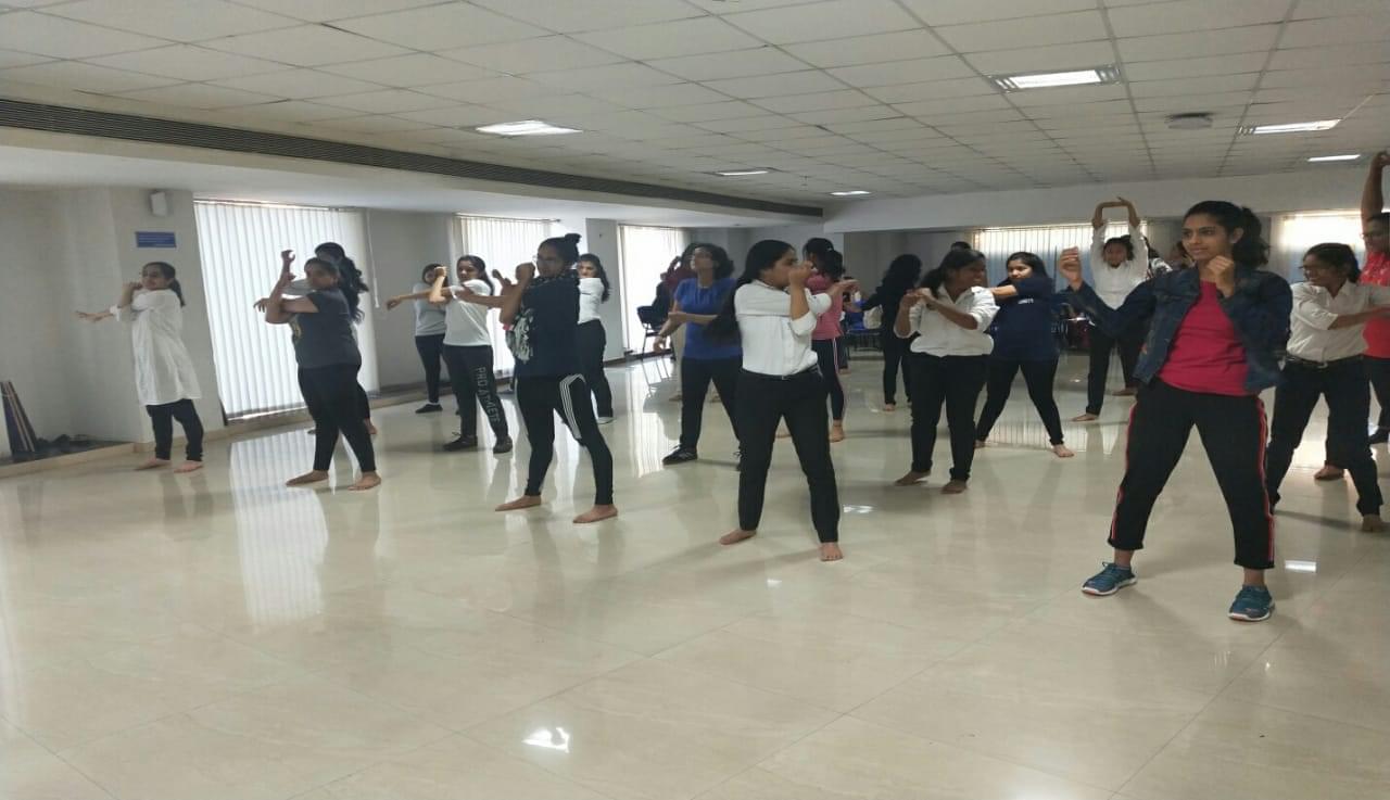 Amity Global Business School Pune Self Defence Workshop photo 4