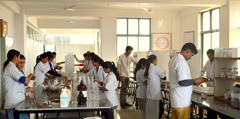 R.R. Dental College and Hospital Udaipur Labs photo 3