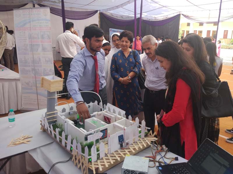 Graphic Era Hill University Bhimtal Campus, School of Engineering and Technology Dehradun Workshops and Guest Lecture photo 1