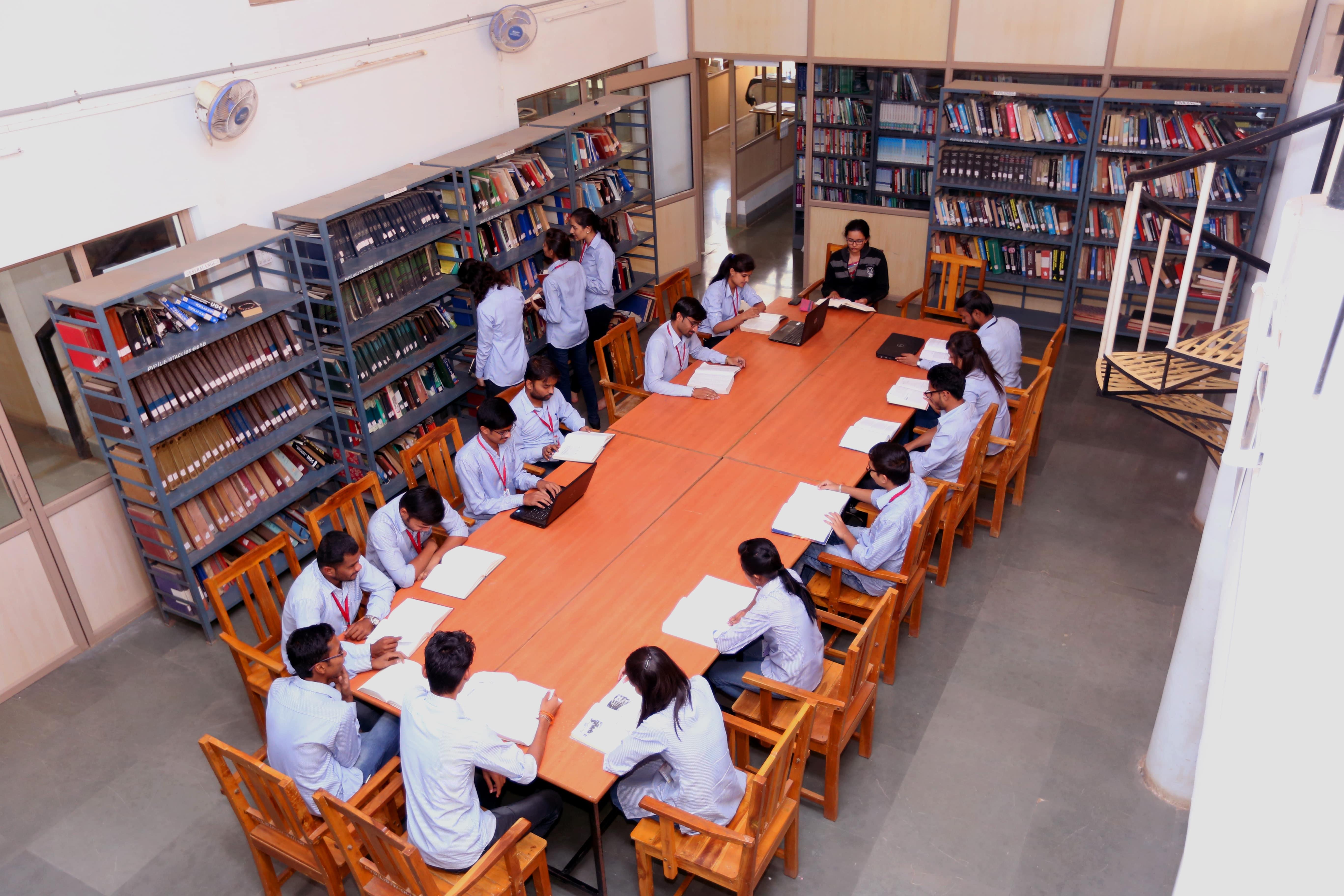 Padmabhooshan Vasantdada Patil Institute of Technology Sangli Laboratory photo 2