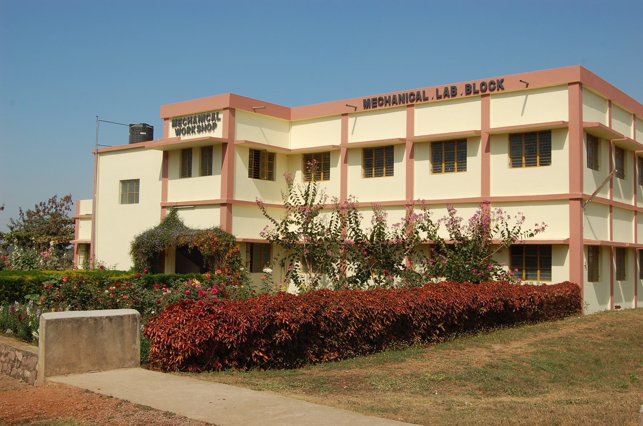 Christian College of Engineering and Technology Bhilai Infrastructure photo 2