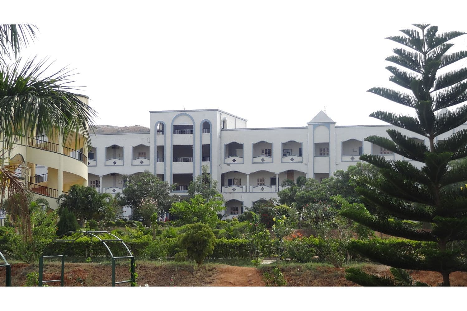 MITS Madanapalle Academic Building photo 8