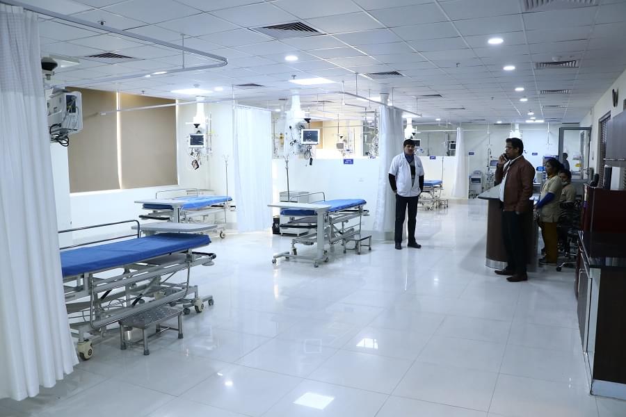 Santosh University Ghaziabad Medical Facilities photo 3