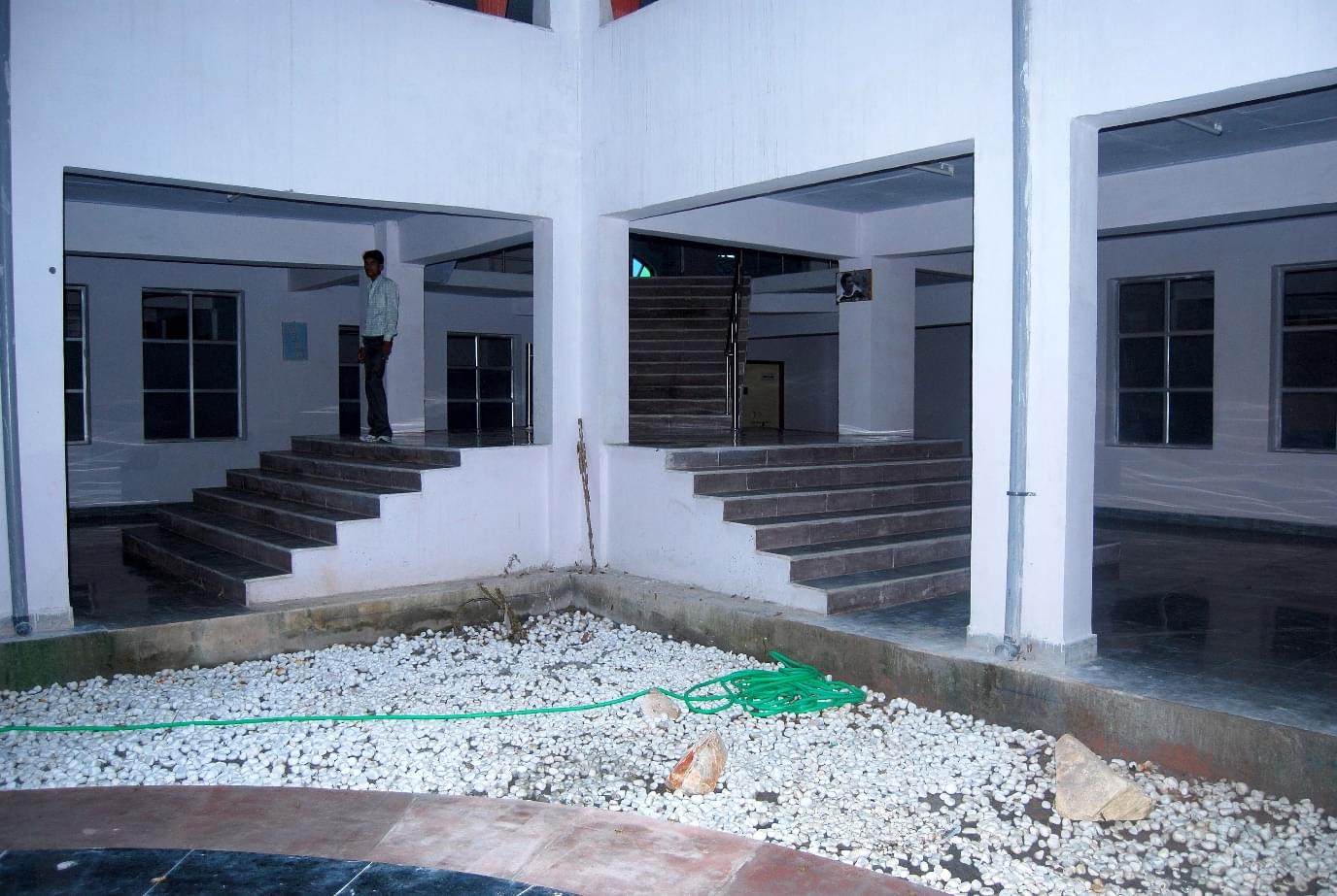 Dr. K.N. Modi University Newai hostel photo 5