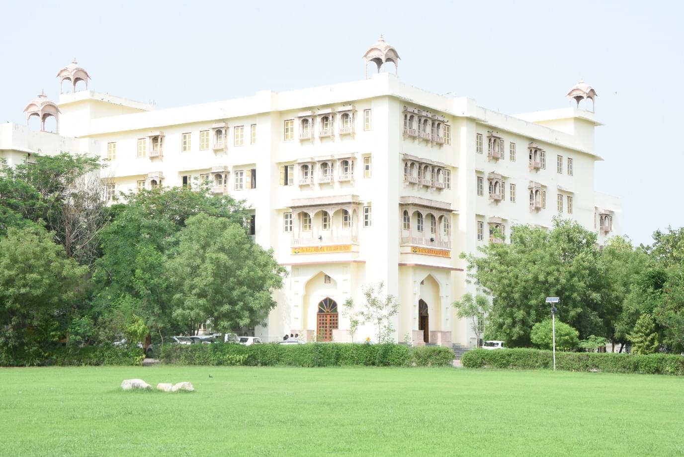 Dr. K.N. Modi University Newai hostel photo 1