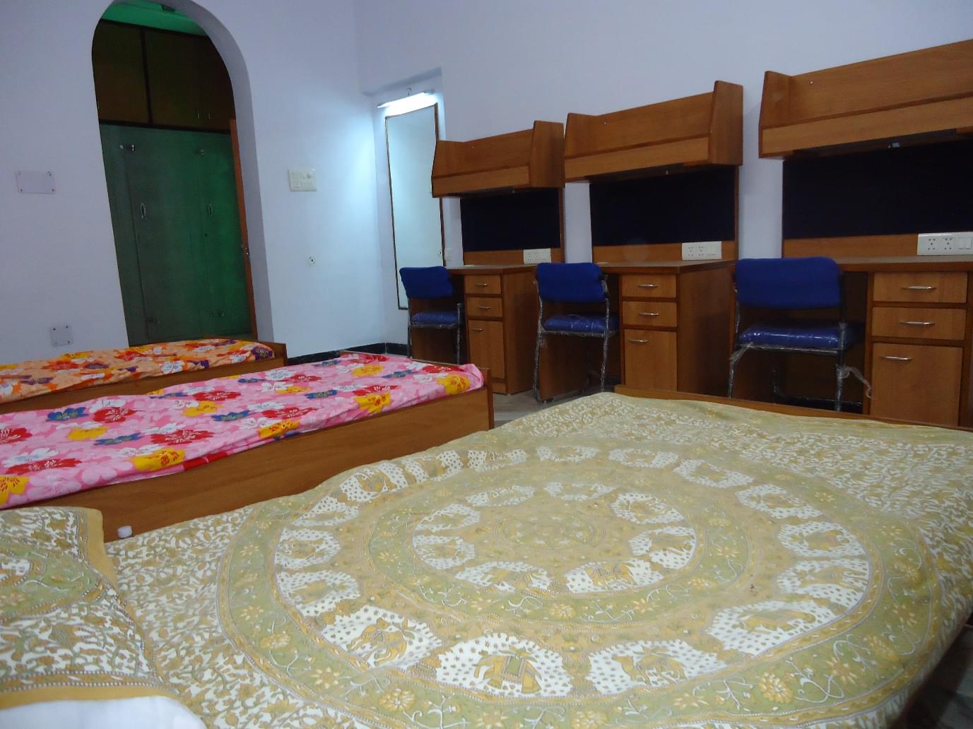 Dr. K.N. Modi University Newai hostel photo 11