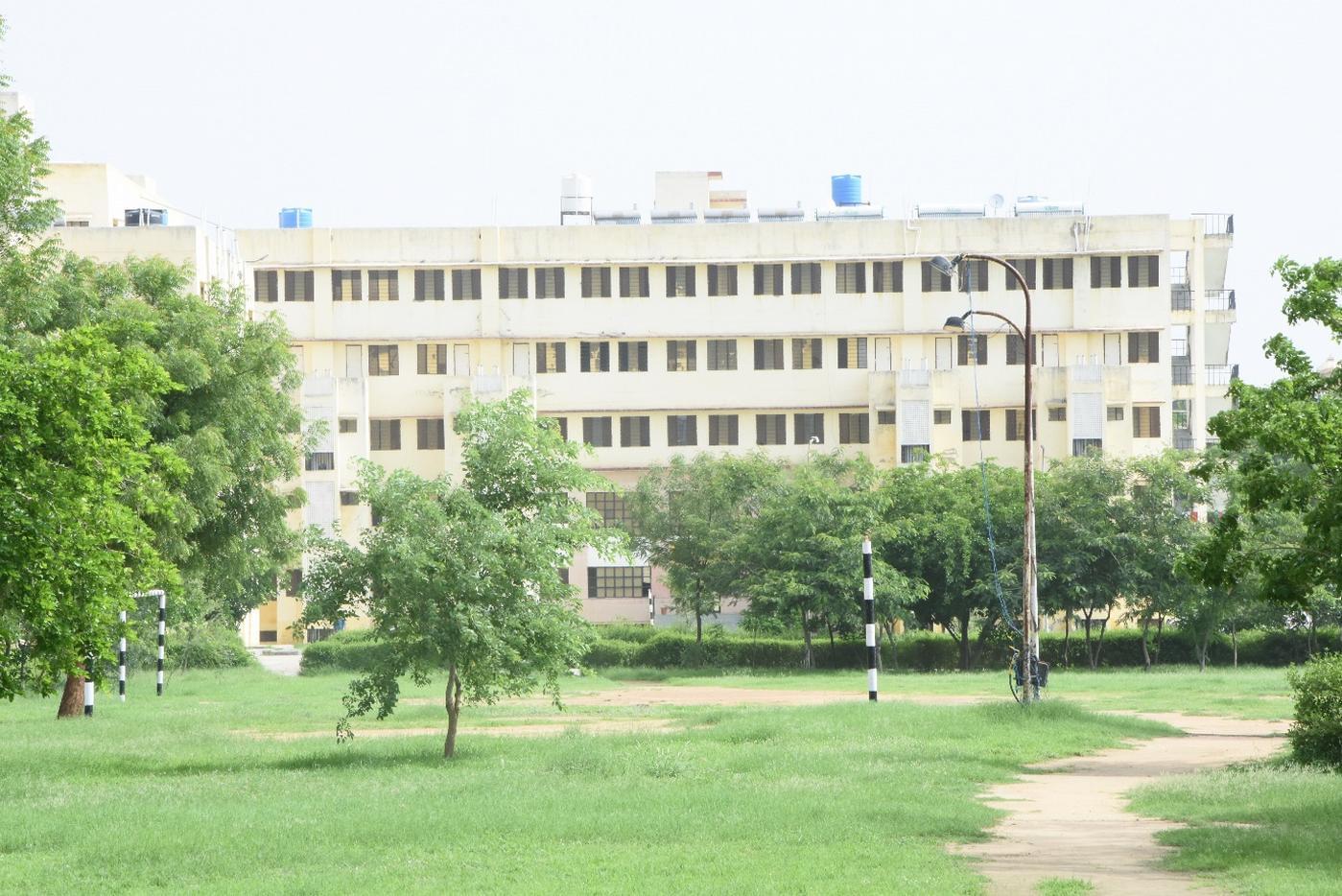 Dr. K.N. Modi University Newai hostel photo 16