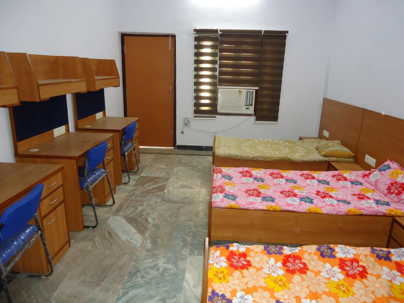 Dr. K.N. Modi University Newai hostel photo 12