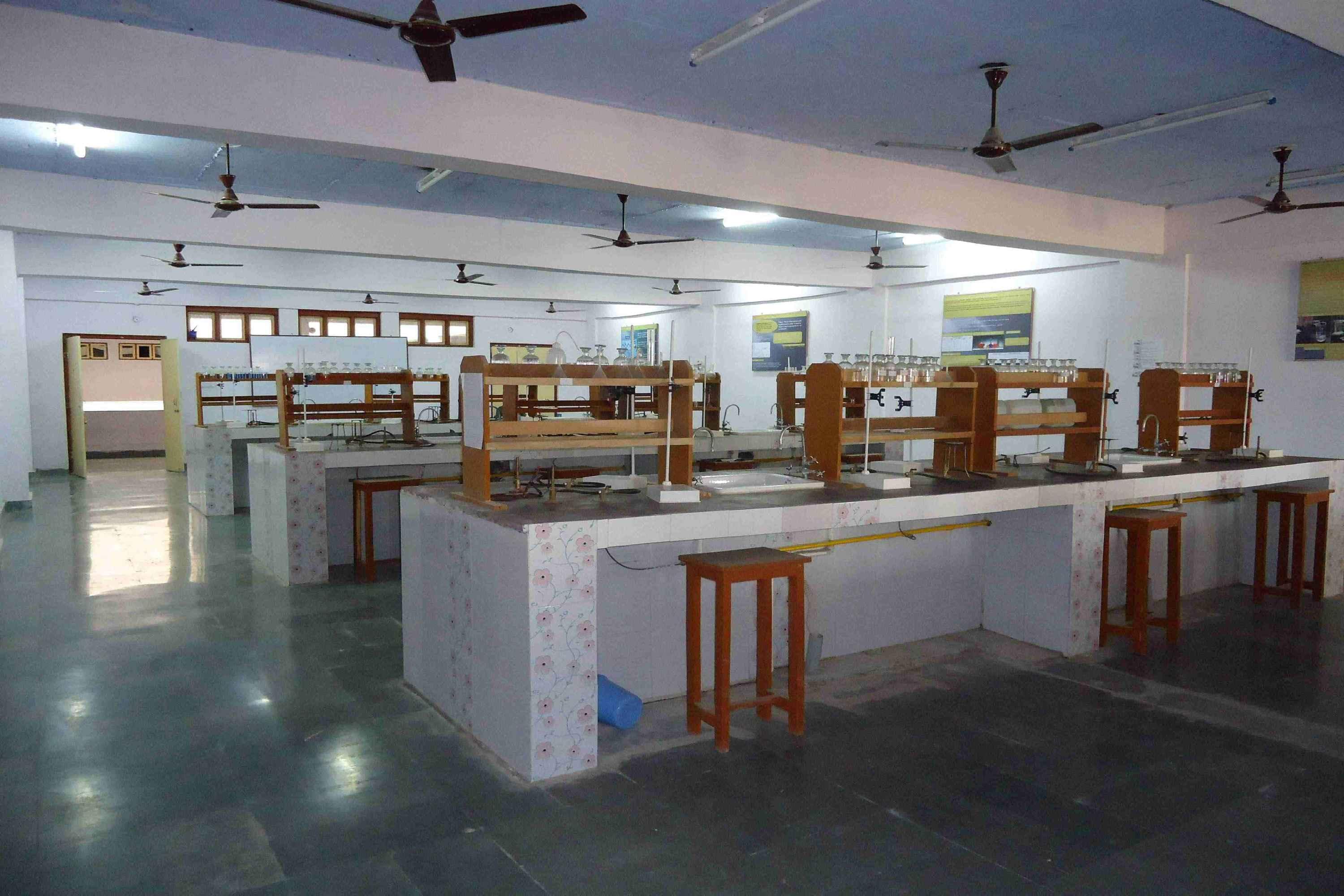 Dr. K.N. Modi University Newai Laboratory photo 8