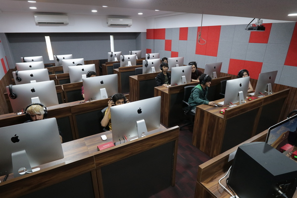 NMIMS School of Performing Arts Mumbai Activities photo 12