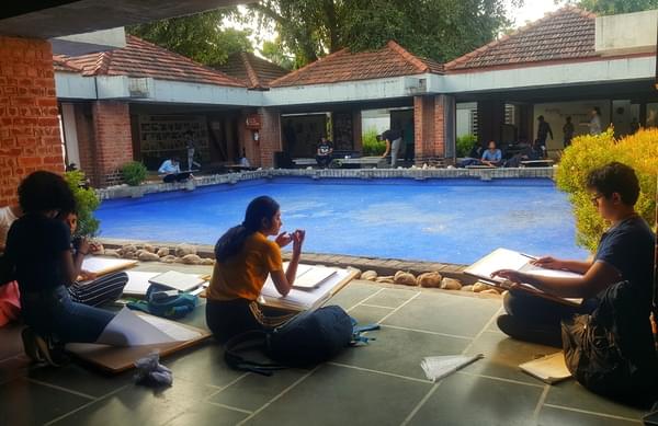 NMIMS Balwant Sheth School of Architecture Mumbai Ahmedabad tour 2nd Yr photo 2