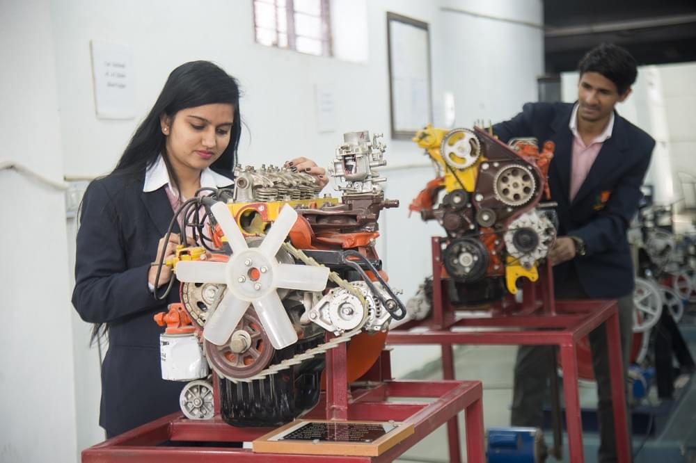 Jaipur National University Classroom photo 4