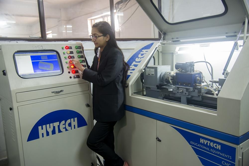 Jaipur National University  Computer Library photo 5