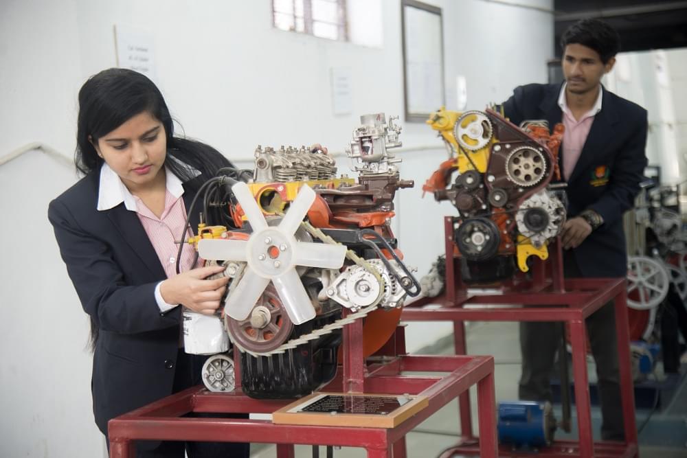 Jaipur National University Classroom photo 5