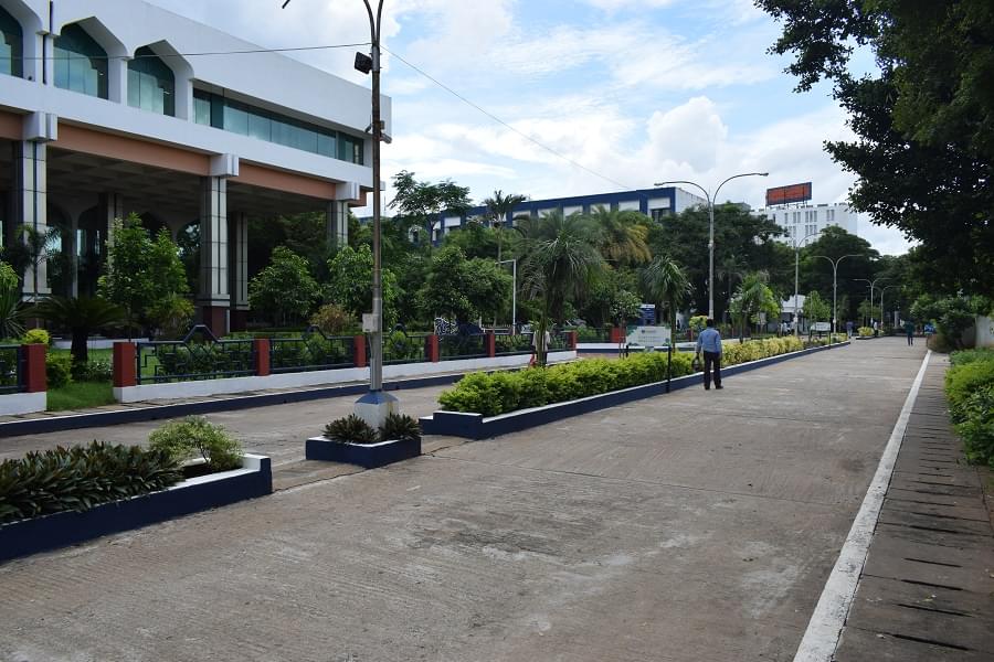 BS Abdur Rahman University Campus photo 3