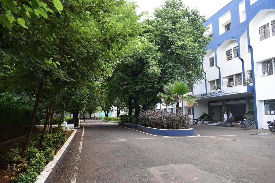 BS Abdur Rahman University Campus photo 8