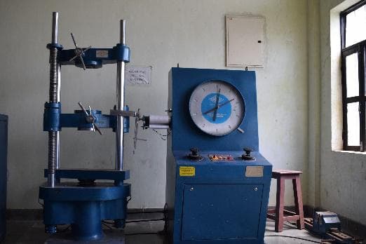 Government Engineering college Banswara Laboratory photo 1