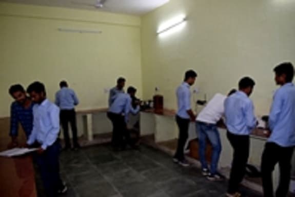 Government Engineering college Banswara Laboratory photo 4