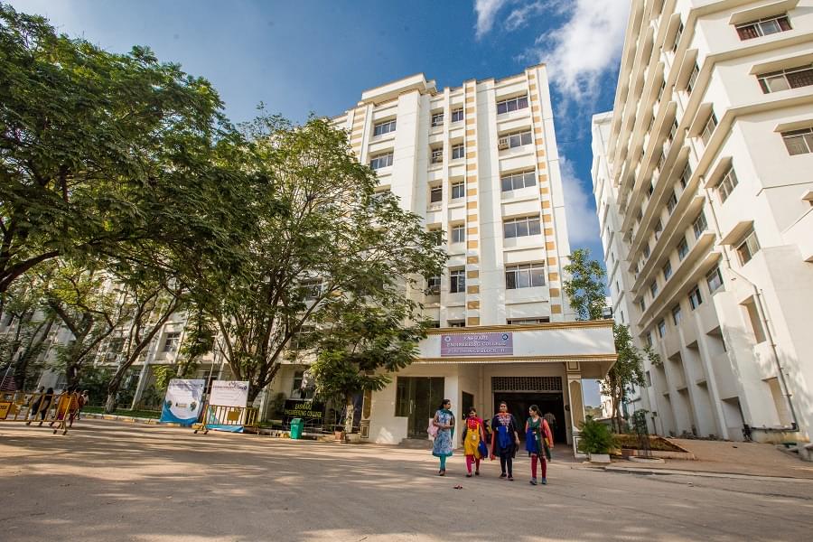 SRM University Ramapuram Academic Building photo 7