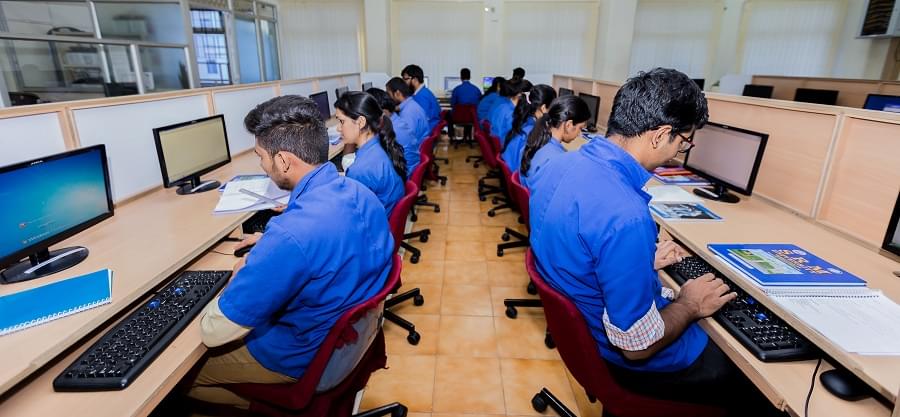 SRM University Ramapuram Engineering Department photo 3