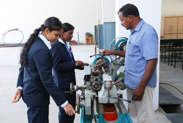 Bharathiyar Institute of Engineering for Women Salem Laboratories photo 11